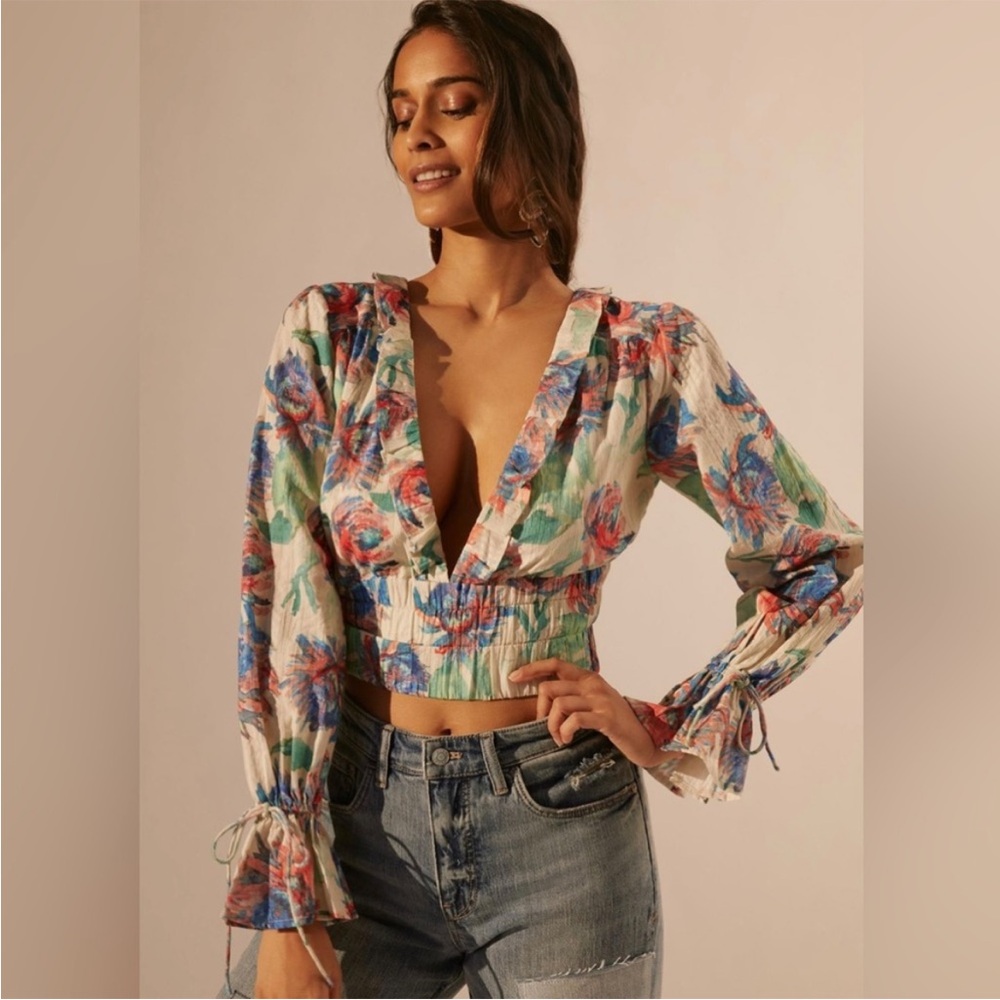 Anthropologie gathered cropped floral top - Picture 2 of 12